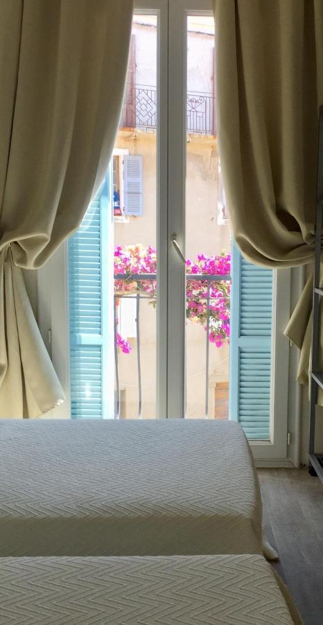 Hotel Cyrnos การ์แฌส ภายนอก รูปภาพ